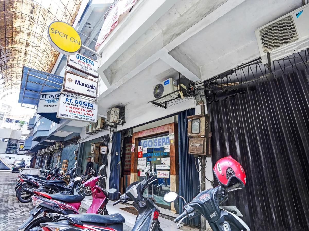 Hotel Spot On 90147 Gosepa Ambengan Plaza Surabaya Exterior foto